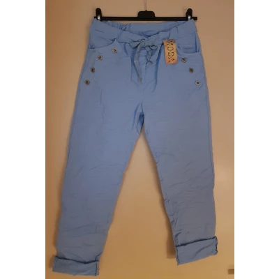 Afbeelding van Dames broek met sierknopen licht blauw One size 38/44