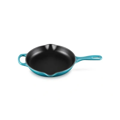 Afbeelding van Le Creuset Kenmerkende geëmailleerde gietijzeren braadpan met handgreep en twee schenktuitjes, voor alle fornuizen ovens, 23 cm, groenblauw, 201822317