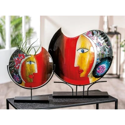 Afbeelding van Casablanca by Gilde Siervaas Glasart decoratieve vaas Gezicht &quot;Cloe&quot;, hoogte ca. 48 cm uit metaal en glas, handbeschilderd met fusing glaselementen (1 stuk)
