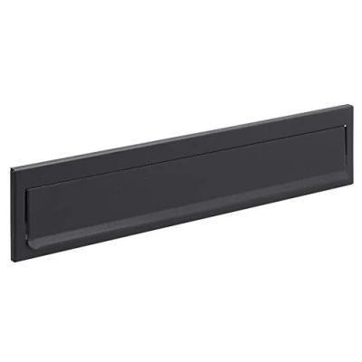 Afbeelding van ARREGUI C614 brievenbussen van maxistaal voor buitendeuren of poorten, brievenbus buiten, opening 32,5 x 3 cm, weerbestendig, afmetingen 34,2 7,3 getextureerd zwart