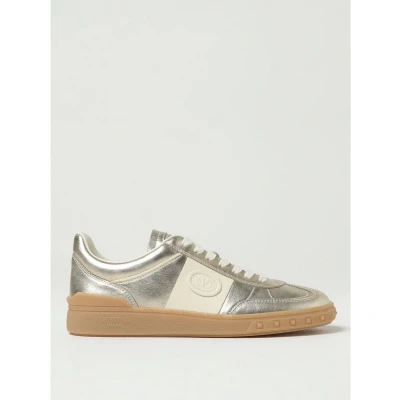 Afbeelding van Fashionable Low Top Sneakers with Lace up Closure and Durable Rubber