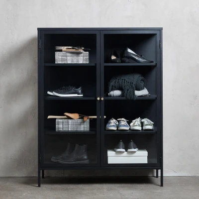 Afbeelding van Nordic Home Ragnar vitrinekast 140 cm zwart Metaal