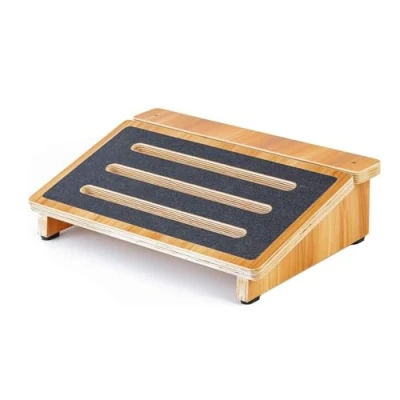 Afbeelding van StrongTek Voetsteun voor onder bureau thuis en kantoorstoelen, draagbare ergonomische houdingsondersteuning pc gaming of werk, staande bureaus, schuine antislip opstapkruk, hout