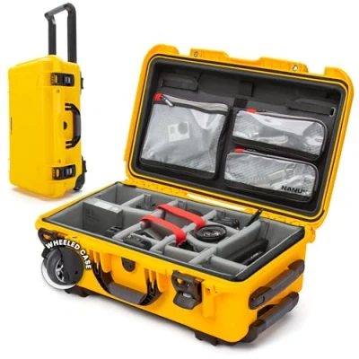 Afbeelding van Nanuk 935 Waterdichte Carry On Hard Case met Wielen, Gewatteerde Divider en Deksel Organizer Geel