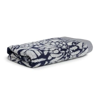 Afbeelding van Möve Brooklyn Botanic badhanddoek 80 x 150 cm in Nature/deep sea