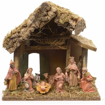 Afbeelding van Bellatio decorations Kerstal inclusief 8 figuren 27 x 17 26 cm