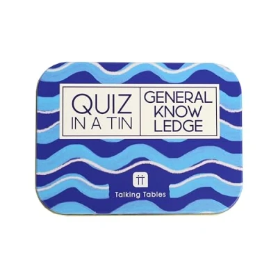 Afbeelding van Talking Tables General Knowledge Quiz Game, Question Kaarten Na Dinner Party, Present, Secret Santa, Leuke Reistas Games voor Kinderen, Volwassenen, Kaartspellen, Leeftijd 14+