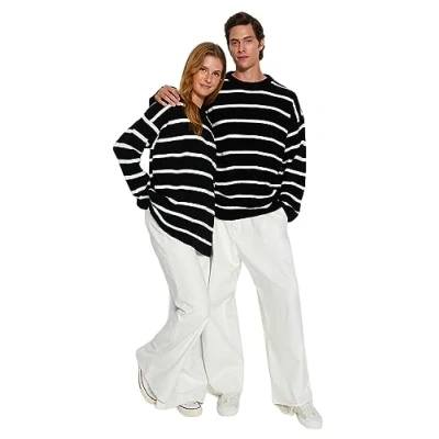 Afbeelding van Trendyol Mink Casual Oversize Ronde Hals Gestreepte Breiwerk Trui Tmnaw23Kz00285