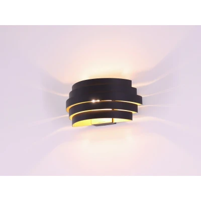 Afbeelding van Wandlamp zwart met gouden binnenkant 25 cm