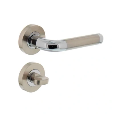 Afbeelding van Intersteel Deurkruk Agatha op rozet met toilet /badkamersluiting chroom/nikkel mat