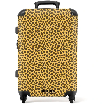 Afbeelding van NoBoringSuitcases.com Grote koffer Gele achtergrond met dicht luipaardpatroon Reiskoffer 4 wielen Trolley op wieltjes Rolkoffer groot 72 liter Ruimbagage valies 20kg Valiezen voor volwassenen