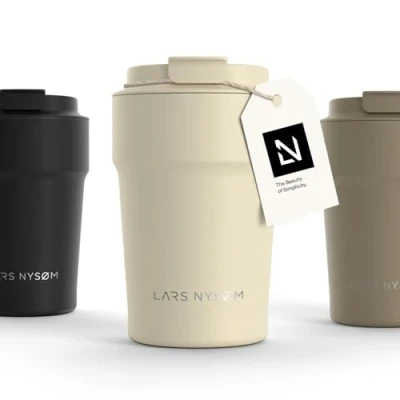 Afbeelding van LARS NYSØM &#039;Bevægelse&#039; Thermos Coffee Mug to go 380ml BPA vrij met Isolatie Lekvrije Roestvrijstalen Thermosbeker Buttercream