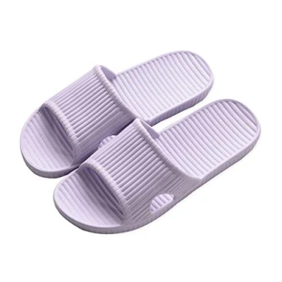 Afbeelding van APIKA Dames en Heren Antislip Slip on Slippers Binnengebruik Buitengebruik Bad Sandaal Zacht Schuim Zool Zwembad Schoenen Huis Thuis Glijbaan (38/39 EU, Licht paars)