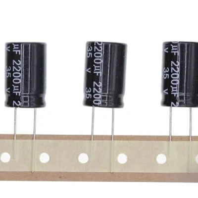 Afbeelding van 10 stuks 35 V 2200UF elektrolytische condensator van aluminium, plug in, 16 x 25 mm, mm