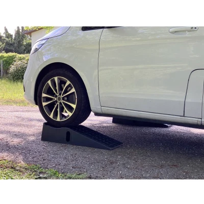 Afbeelding van IWH Auffahrrampe 2 Stück / 3 Tonnen Oprijhelling t Werkhoogte: 15.5 cm (max)