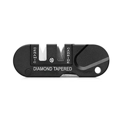 Afbeelding van kwmobile draagbare messenslijper voor outdoor 8 x 2,8 1,4 cm Doortrekslijper alle soorten messen Ideaal kamperen, hiken of survival
