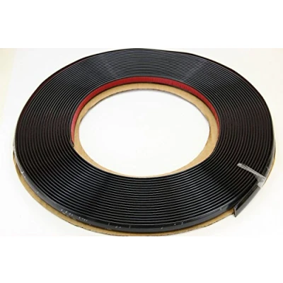 Afbeelding van phil trade Zwarte sierlijst 12 mm 15 m zelfklevende universele auto contour strip zwart