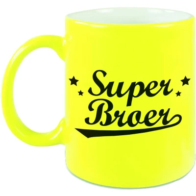 Afbeelding van Super broer cadeau mok / beker neon geel 330 ml verjaardag bedankt feest mokken