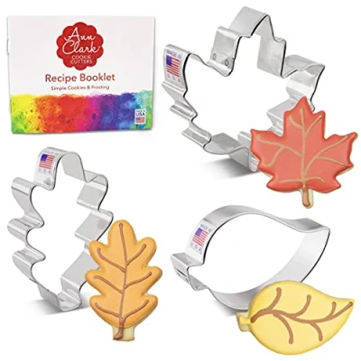 Afbeelding van Ann Clark Cookie Cutters 3 delige Herfst Koekjessnijder met Receptenboek, Esdoorn , Eiken en Traanblad
