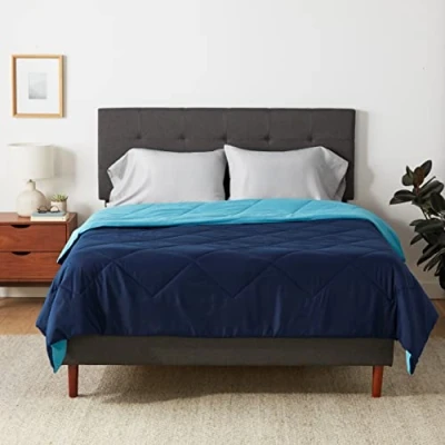 Afbeelding van Amazon Basics Dekbed, omkeerbaar, microvezel, marineblauw/blauw, 220 x 240 cm