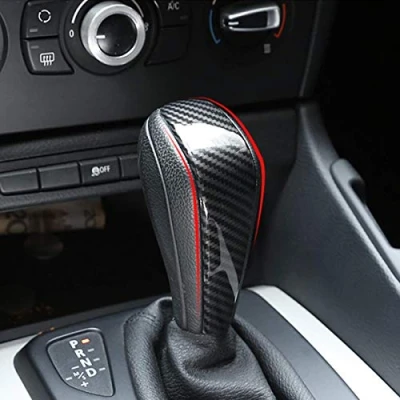Afbeelding van Yiwang ABS koolstofvezel versnellingspookknop hoes voor E48 E61 E64 E65 E85 E86 E83 E53 E81 E82 E87 E90 E91 E92 E93 F01 1 5 deurs hatchback serie