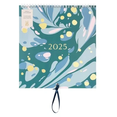 Afbeelding van Busy B Familie wandkalender 2025 dennenmarmer ontwerp met 5 kolommen en opbergvakken Maandkalender voor drukke gezinnen kleurgecodeerde stickers, 23,5 x 25,5 cm