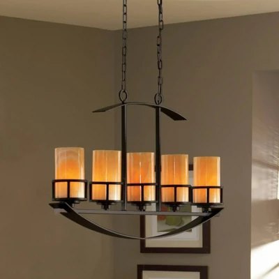 Afbeelding van QUOIZEL Lange hanglamp Kyle m. 5 onyx kappen