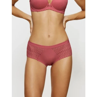 Afbeelding van Triumph dames Aura Spotlight hipster met borduring in de kleur Bordeauxrood, maat: 44