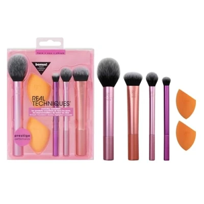 Afbeelding van Real Techniques Everyday Essentials Plus met Bonus Wonder Teint Spons