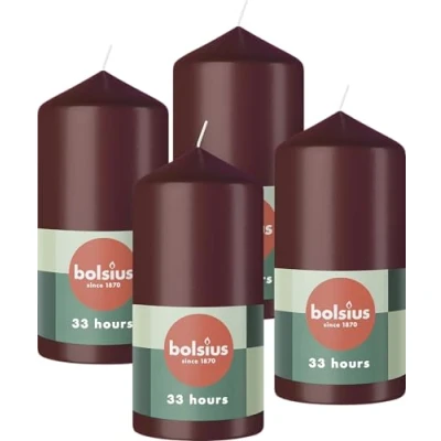 Afbeelding van Bolsius Gladde stompkaarsen, bordeauxrood, 4 stuks, 12 x 6 cm, decoratieve kaarsen voor huishoudelijk gebruik, lengte brandduur 33 uur, ongeparfumeerd, bevat natuurlijke plantenwas, zonder palmolie