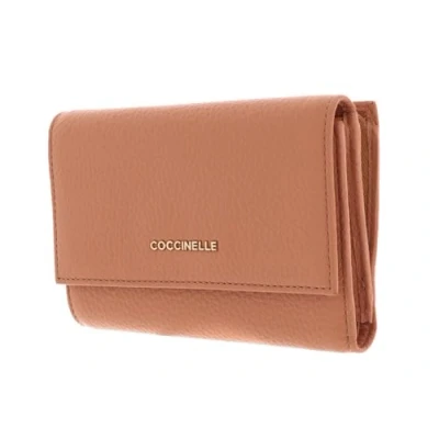 Afbeelding van COCCINELLE Metallic Soft Wallet Grainy Leather Almond