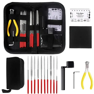 Afbeelding van Gitaarreparatieset en onderhoudsaccessoires, gereedschapsset met gitaarnaald, actieliniaal, gauge snaarzwengel cutter gitaarsleutel voor gitaar, ukelele, bas snaarinstrumenten, 15 stuks