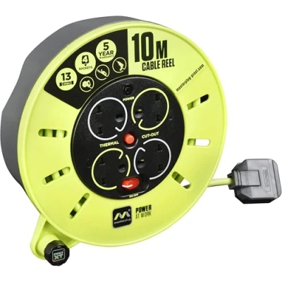 Afbeelding van Masterplug Pro XT Medium Cassette Kabelhaspel met vier stopcontacten, wikkelhandgreep, thermische uitsnijding en aan/uit schakelaar, 10 meter, hoge zichtbaarheid, groen