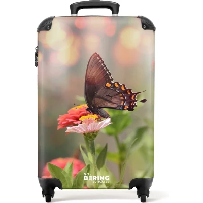 Afbeelding van NoBoringSuitcases.com® Handbagage koffer lichtgewicht Reiskoffer trolley Vlinder op een bloem Rolkoffer met wieltjes Past binnen 55x40x20 en 55x35x25