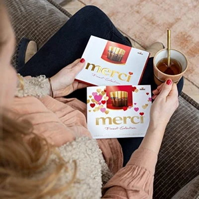 Afbeelding van Merci Finest Selection chocolade met liefdes design (250 Gram)