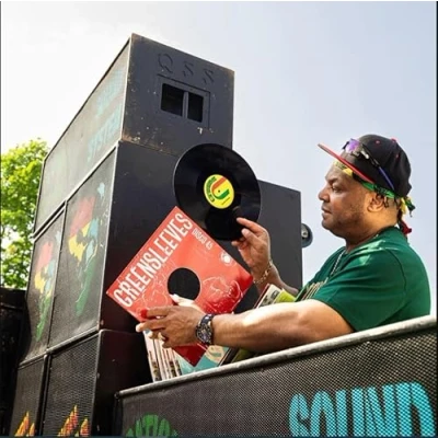 Afbeelding van Iration Steppas Dubs From The Foundation (LP)
