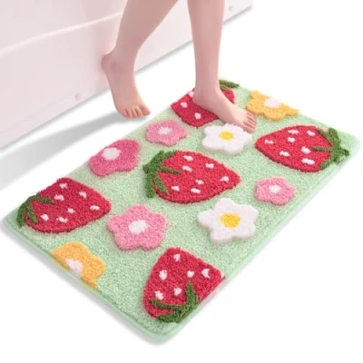 Afbeelding van QJHOMO Groen badkamertapijt, aardbeien, badmat, antislip, wasbaar, kleurrijk, zachte microvezel, douchemat, absorberend, 50 x 80 cm