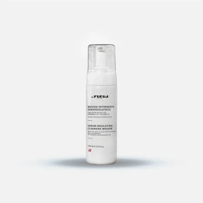 Afbeelding van Italiaanse luxe merk Talg regulerende mousse gezicht reiniger Salicylzuur Hamamelis malva 150ml