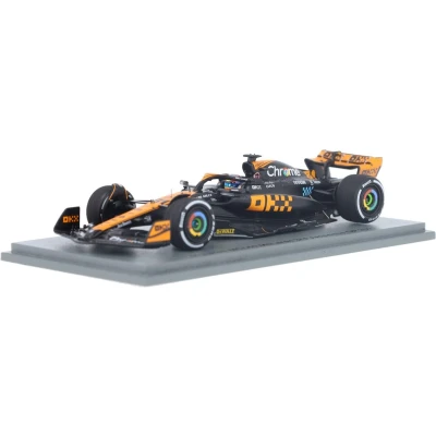Afbeelding van McLaren MCL60 Spark Modelauto 1:43 2023 Oscar Piastri Formula 1 Team S8929 Japanese GP