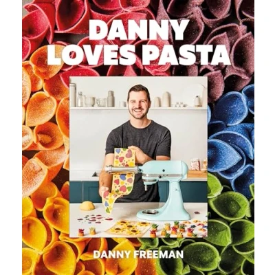 Afbeelding van Danny Loves Pasta: 75+ fun and colorful pasta shapes, patterns, sauces, more