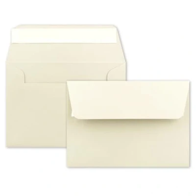 Afbeelding van 75 x Brievenenveloppen B6 Vanille (crème) 12,5 17,5 cm Zelfklevend 120 g/m² Smalle flap uitnodigingsenveloppen