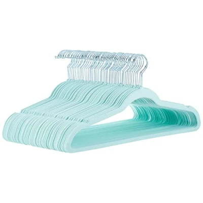 Afbeelding van Amazon Basics Slanke, fluwelen, antislip kledinghangers voor pakken, muntgroen/zilver, 50 stuks