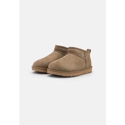 Afbeelding van UGG Women Classic Ultra Mini Sand Schoenmaat 42