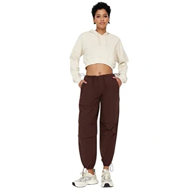 Afbeelding van Trendyol Grijze Parachutebroek Met Normale Taille En Stop Twoaw23Je00738