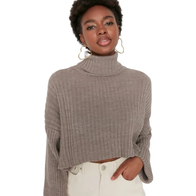 Afbeelding van Trendyol Bruine Cropped Basic Gebreide Trui Twoaw22Kz0223