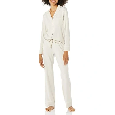 Afbeelding van Amazon Essentials Women&#039;s Pyjamaset met lange mouwen van katoenmodal en broek (verkrijgbaar in Grote maten), Beige, 4XL maten