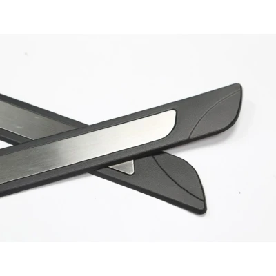 Afbeelding van Instaplijsten voor VW Polo 9N 2001 2009 (5 deurs) Kras bescherming Set van 4 Zwart/metallic