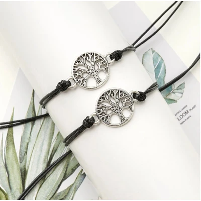 Afbeelding van Akyol vriendschapsarmband vriendinnen armband moederdag voor 2 bff vriendschaps met boom als cadeau gift kado best friends Zwarte Bruine hangertje Armba