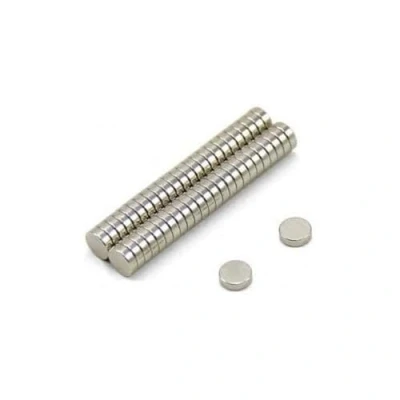 Afbeelding van N42 Neodymium magneet voor ambachtelijke en modelbouwprojecten verpakkingen 5mm dia x 1,5mm dik Pack van 50