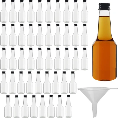Afbeelding van Belle Vous Mini Drankflessen (48 Stuks) Herbruikbare Plastic Fles van 100 ml met Zwarte Schroefdop, Vloeibare Trechter Voor Gemakkelijk Schenken, Vullen Miniatuurflessen Bruiloften en Feesten